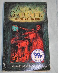 The Moon of Gomrath vintage 1972 paperback book Alan Garner (16)